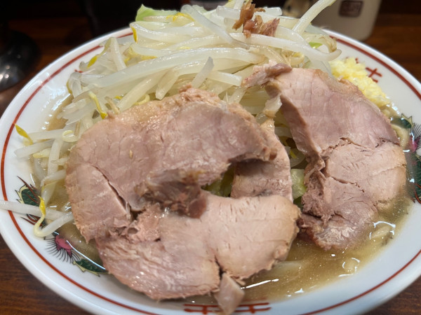 「らーめん普通盛り（250g）」@らーめん松信 志村坂上駅前店の写真