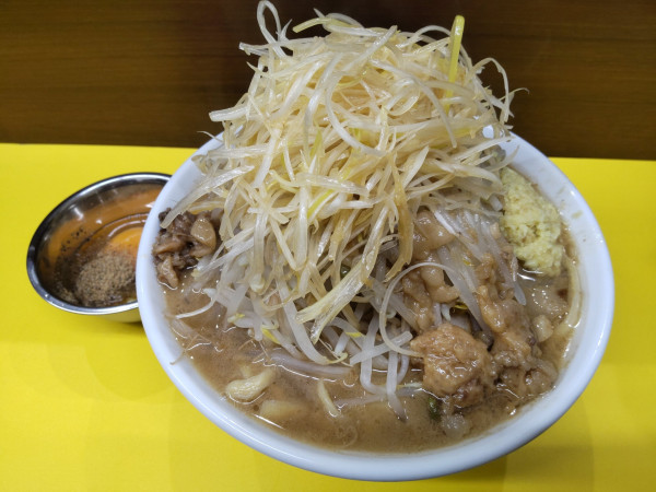 「1番セット( 味ネギ 生姜 スキヤキ玉子)」@豚が1番⭐︎脂が2番の写真