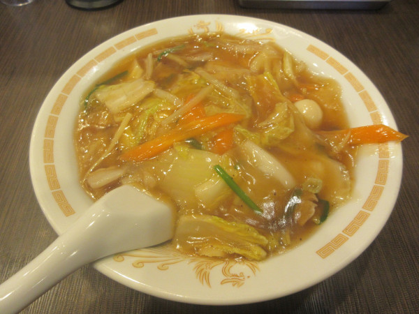 「汁なしうまに麺（９００円）」@珍來 小美玉店の写真