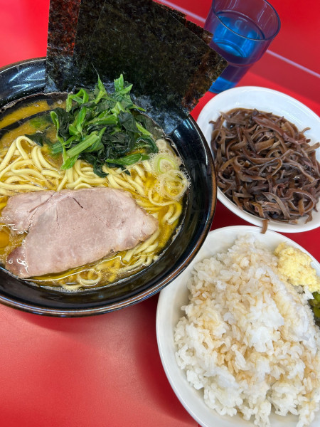 「らーめん　900円　鬼キクラゲ　100円」@家系ラーメン 佐々喜家の写真