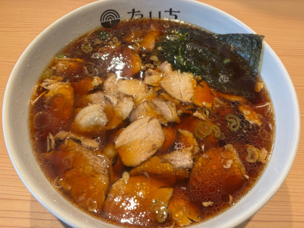 「正油チャーシューメン（大盛）」@ラーメンたいち 蓮潟店の写真