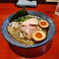 味玉淡麗煮干しそば¥850