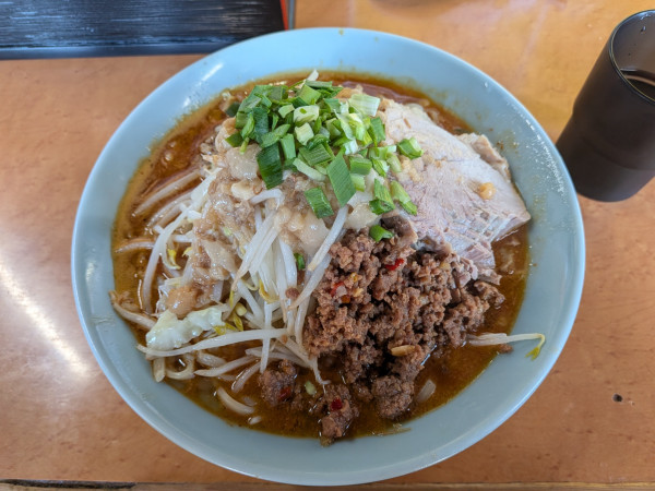 「すごい味噌ラーメン、辛さ３」@立川マシマシ ロイヤルスープの写真