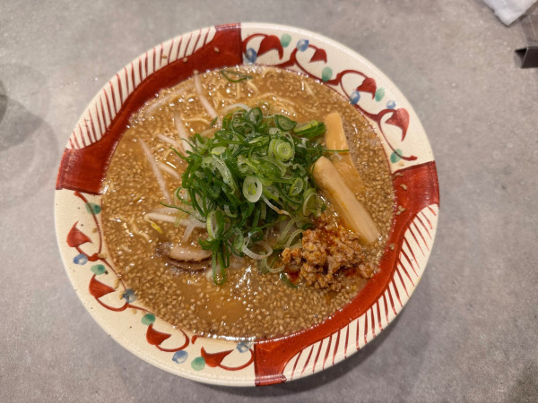 「うま味噌ラーメン 950円」@べんてん屋 銀座店の写真