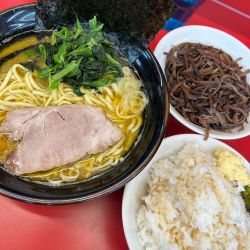 らーめん　900円　鬼キクラゲ　100円