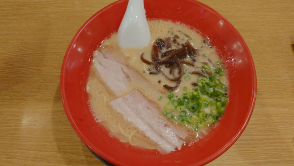 「特製らーめん ¥630」@豚骨ラーメン 福の軒の写真