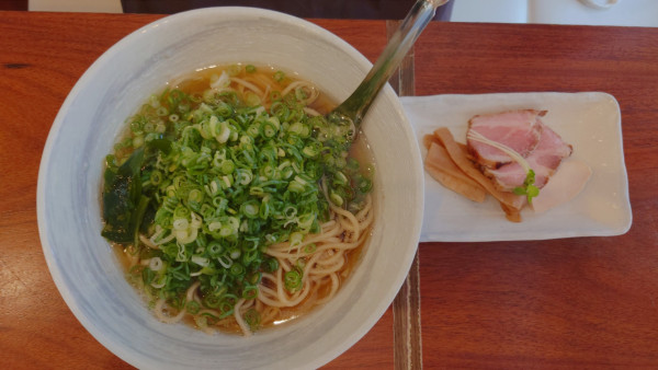 「九条ねぎたっぷりいりこそば ¥980」@讃岐ラーメン 香麦の写真