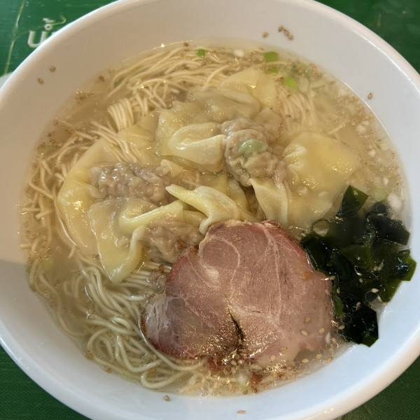 「わんたんそば」@レニー食堂の写真