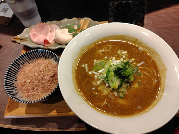 「カレーラーメン」@天極製作所の写真