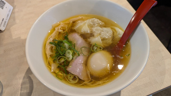 「塩ラーメン＋ワンタン」@らーめん 和田屋の写真