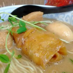#お得な３種具材入ラーメン #980円 #ご飯 #150円