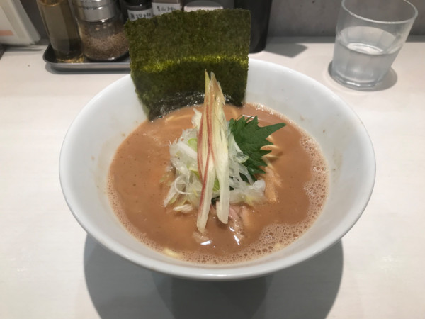 「らぁめん 940+50円」@ナナメ上をゆくの写真