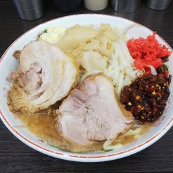 ラーメン少なめラー油