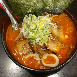 唐辛みそらーめん　鬼のせ＋