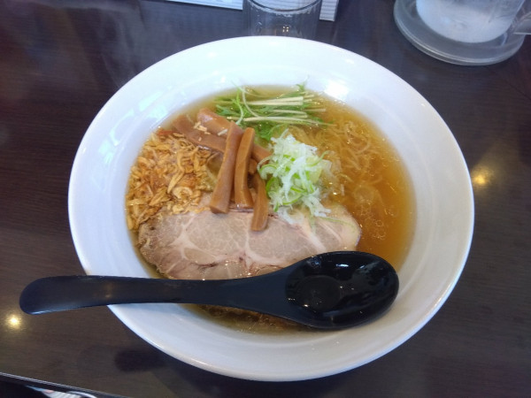「しおらぁ麺」@らぁ麺 金萬の写真