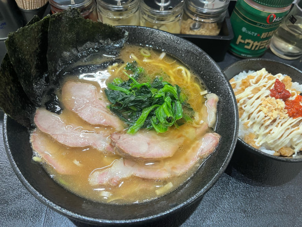 「チャーシューメン　ライス ¥1,300」@家系ラーメン竜の写真