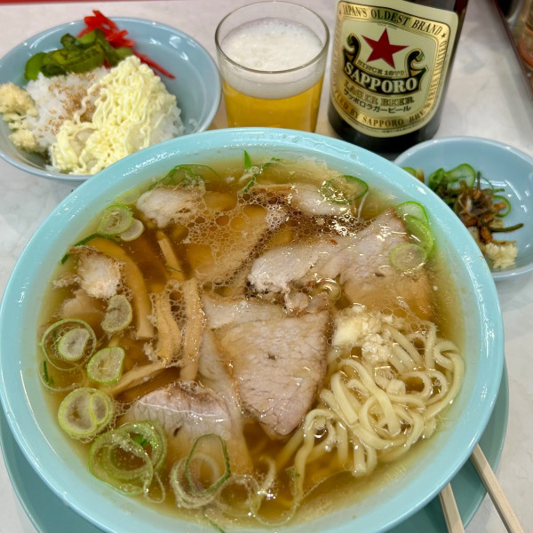 「中華そば＋瓶ビール＋無料めし」@なぎちゃんラーメン 錦糸町店の写真