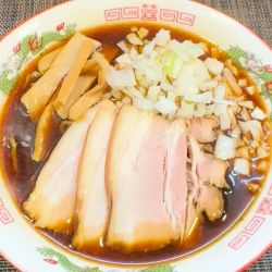 ラーメン 800円＋玉ねぎ100円