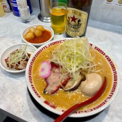 味玉味噌ラーメンPunk玉子