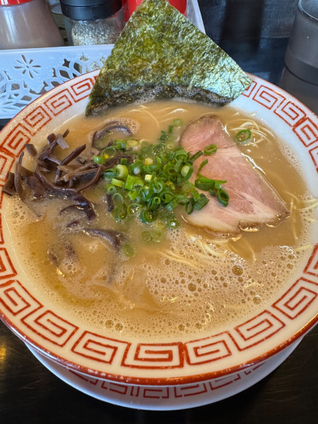 「長浜ラーメン」@博多長浜らーめん 六角堂の写真