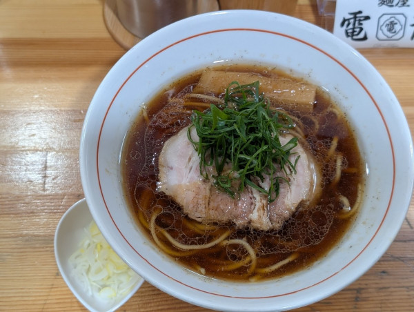 「豚中華そば」@麺屋電龍の写真