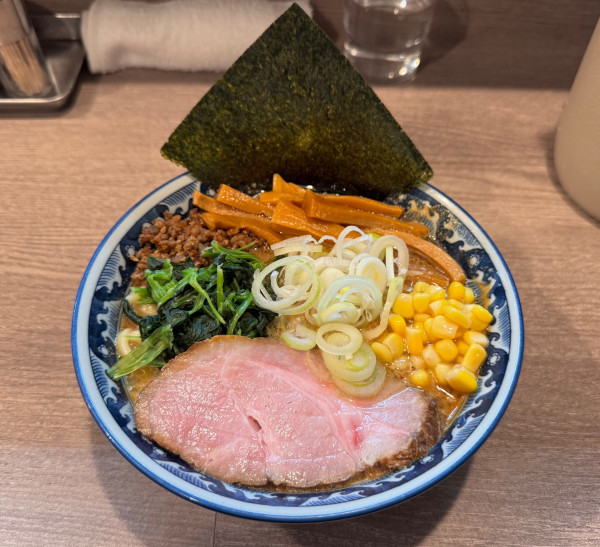 「【限定】味噌ラーメン」@兎に角 松戸店の写真