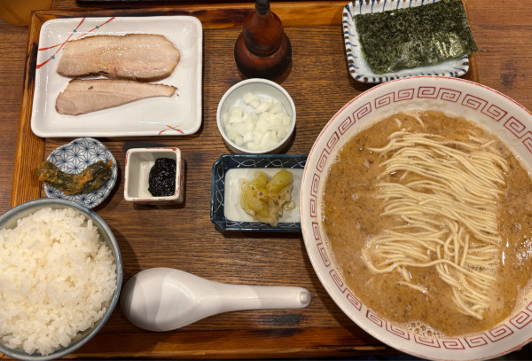「さば定食」@炭火焼濃厚中華そば 奥倫道の写真
