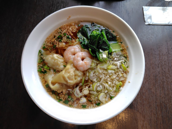 「海老ワンタンそば1550円」@中華菜館 雷安の写真