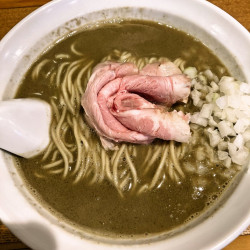 濃厚煮干そば（1,100円）