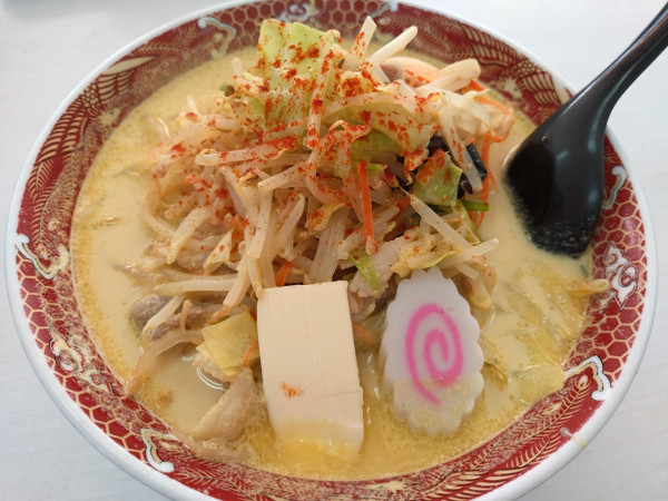 「味噌カレー牛乳タンメン ￥1100」@あぢとみ食堂の写真