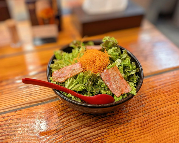 「ベーコンスパイシー」@麺's 各務原本店の写真