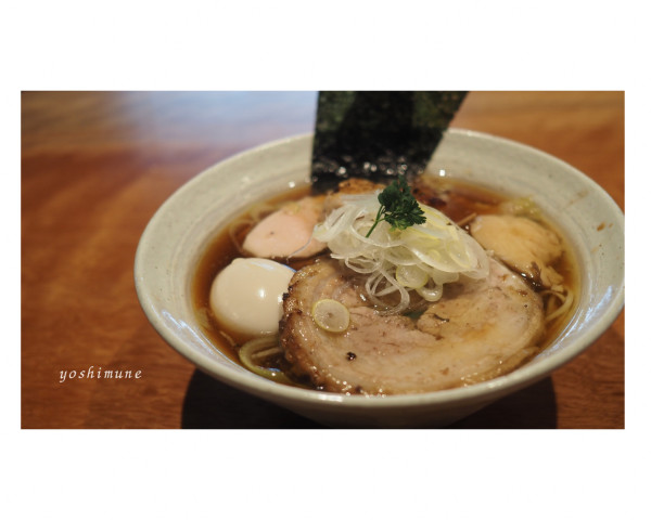 「特上 醤油らぁ麺」@麺屋 さくら井の写真