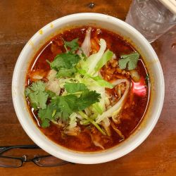 西安風 サンラー刀削麺