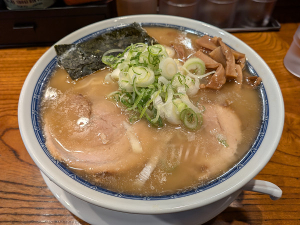 「中華そば（880円）」@ふとし屋の写真