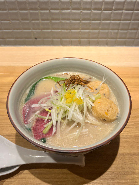 「ヴィーガン白湯そば」@ダシと麺 くじらの写真