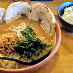 【限定】伊勢味噌炙り叉焼麺+麦ライス