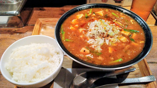 「全とろ納豆麻婆麺+ライス」@新潟 三宝亭東京ラボ 中目黒店の写真