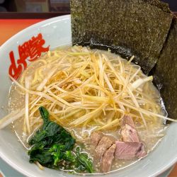 塩ネギラーメン