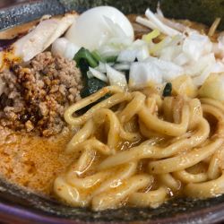 担々麺 ランチタイムサービスライス🉐クーポンスペシャルトッピング