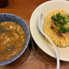 麺や百日紅の画像