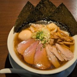 特製支那そば全部のせ（醤油）