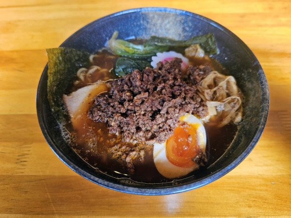 「生姜ラーメントッピングひき肉タンタン」@仲よしの写真