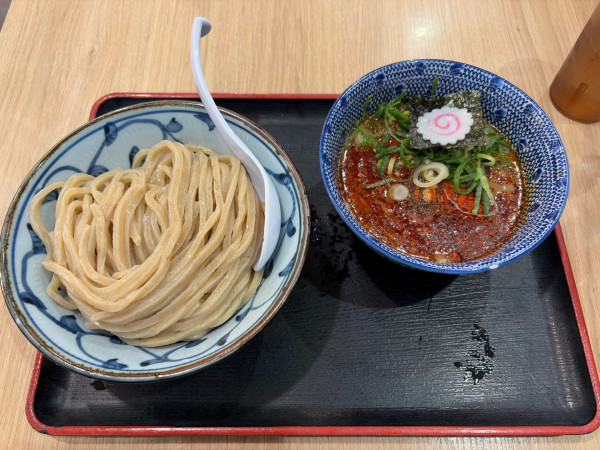 「濃厚豚骨魚介辛つけ麺（大・中辛・冷や盛り）」@三竹寿 本店の写真