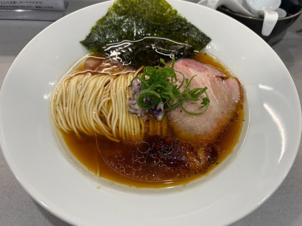 「醤油そば（大）」@Ramen Crazy Jennyの写真