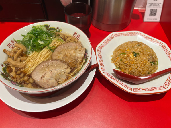 「半チャーハン定食　中華そば　全て普通　1100円」@中華そば ふじい 新中野店の写真