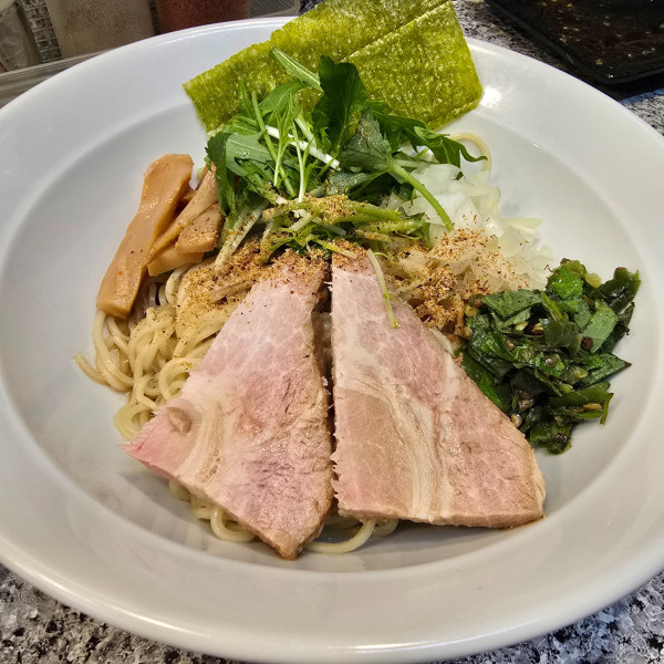 「青唐辛子煮干しまぜそば」@麺屋 有希の写真