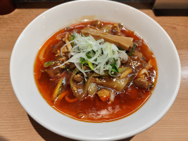 「酸辣湯麺900円」@セキレイ 〜NIBOSHI no D5〜の写真