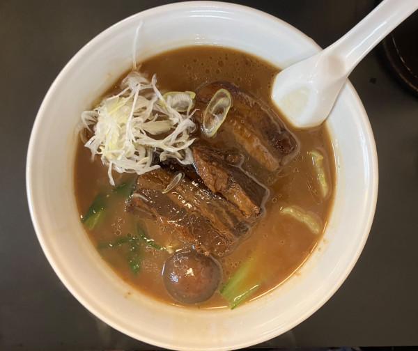 「【夜限定】角煮ラーメン」@らーめん 茂木の写真