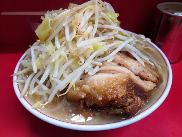 「大豚  野菜  ニンニク  カラメ」@ラーメン二郎 三田本店の写真