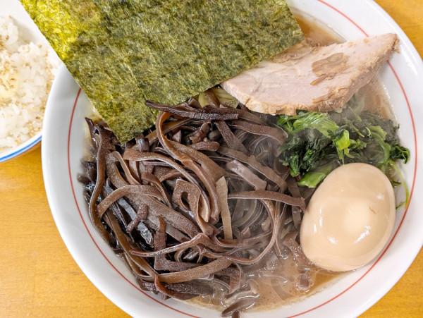 「ラーメン＋味玉＋キクラゲ」@横浜らーめん てんぐの写真